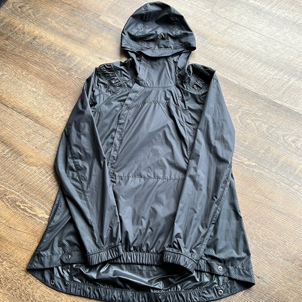 Lululemon Pack and Go Rain Pullover 6